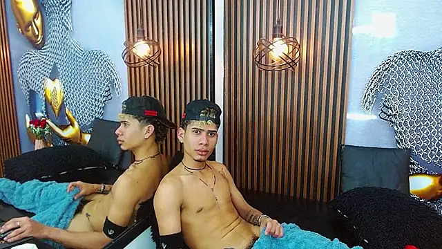 Skinny_cute_Alyer Chat XXX live