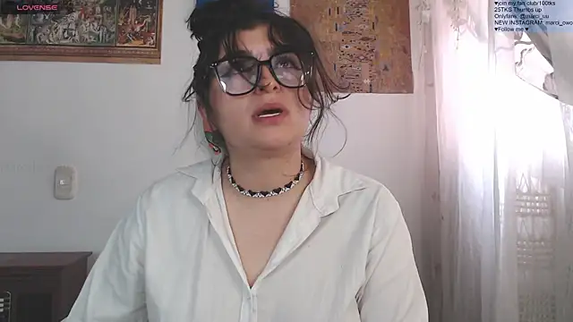 Marci_owo élő XXX-chatje