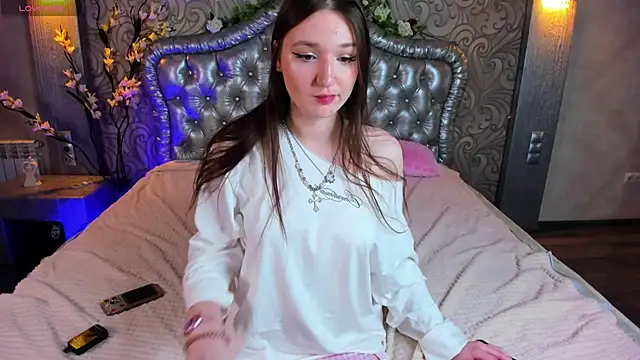 Raven_Crowe's Live XXX Chat