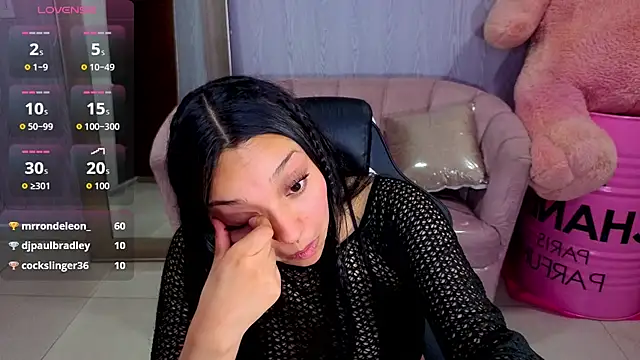 XXX chat uživo modela lia_harper_t