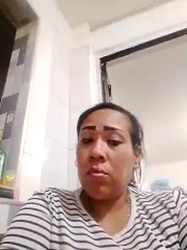 XXX chat uživo modela OliviaWilliamm