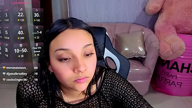 Chat XXX en directo de lia_harper_t