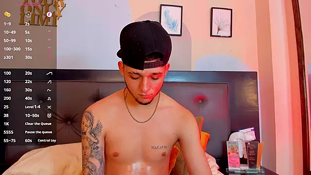 Boy_Mathew élő XXX-chatje
