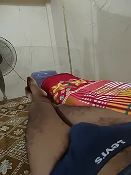 INDIAN_CHEESY-BOSS' Live XXX Chat