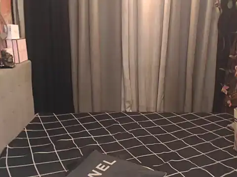 Živý XXX chat YourHotAlexa