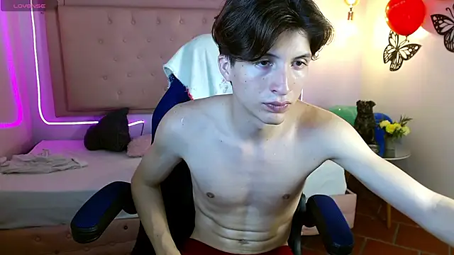 Chat XXX en directo de Marcoviolet