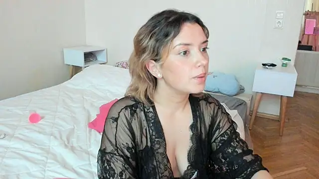 BrightDani Adlı Modelin Canlı XXX Sohbeti