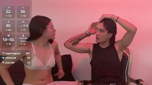 XXX chat uživo modela sweetauracouple