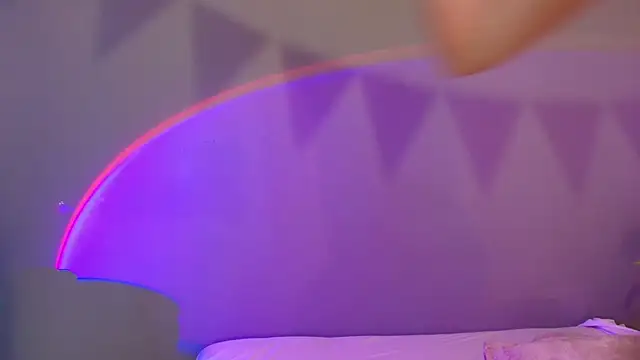 adara_johnson__ élő XXX-chatje