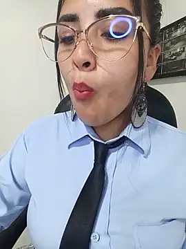 Show de MAYE__13 na webcam