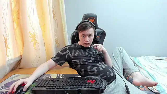 iliaskrislove élő XXX-chatje
