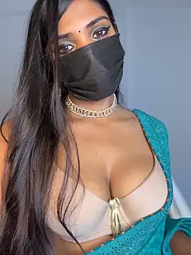 Lovely_Babiee élő XXX-chatje