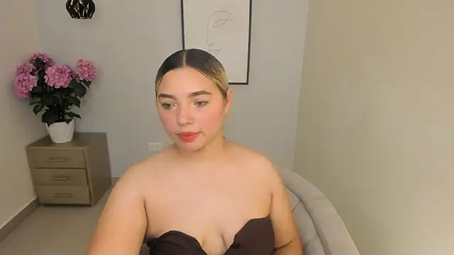 Eliza_Pryor 现场XXX聊天