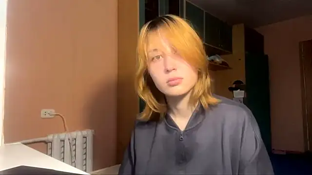Mowhlntime Adlı Modelin Canlı XXX Sohbeti