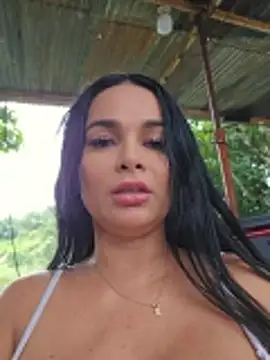 Chat +18 de CataleyaRusso ao vivo