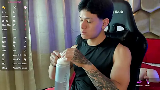 Chat XXX ao vivo de TonyPetrovjs