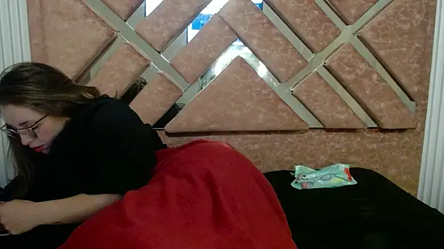 _isaabellaa élő XXX-chatje