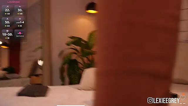 lexiee_grey_'s Live XXX Chat