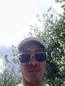 Chat XXX en directo de TavoHot_