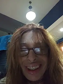Chat +18 de FrozenWaffle ao vivo