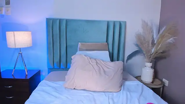 XXX chat uživo modela AnnaDenver
