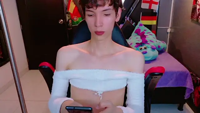 Stefany_PiInk élő XXX-chatje