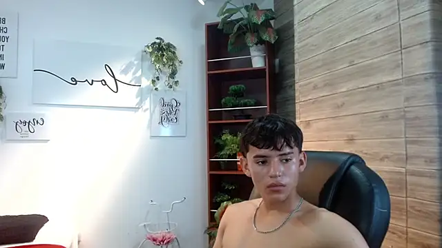 XXX chat uživo modela Ryan_grayx