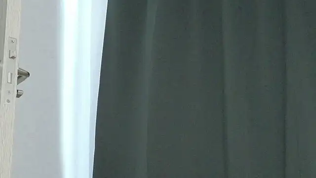 Chat +18 de AbellaaDesire ao vivo
