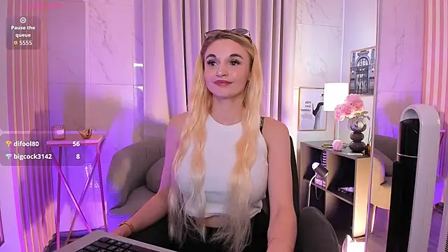 Mila__Lux Live XXX-chat