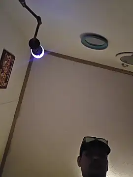 twistafatpipe 现场XXX聊天