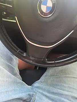 bigdicksklave Show in webcam
