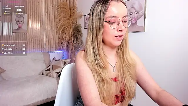 ana_ev Adlı Modelin Canlı XXX Sohbeti