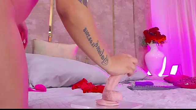 MaiaLopez – Naživo XXX chat