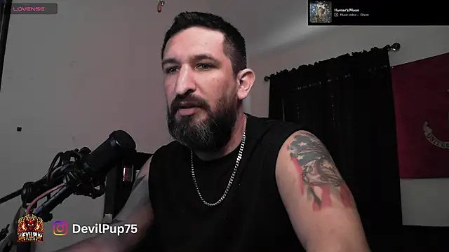 Chat XXX en directo de DevilPup75_