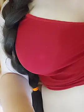 Velvet-Almas Adlı Modelin Canlı XXX Sohbeti