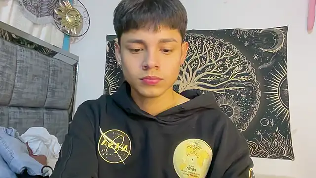 Chat XXX en directo de Andy_Belier23