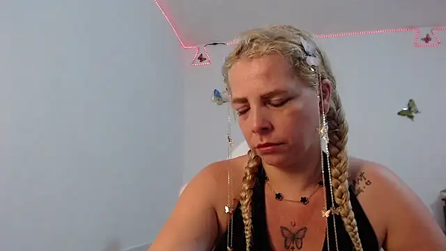 Živý XXX chat HannaBrave