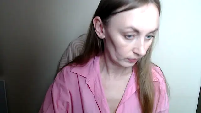 LiaSeass_ – Naživo XXX chat