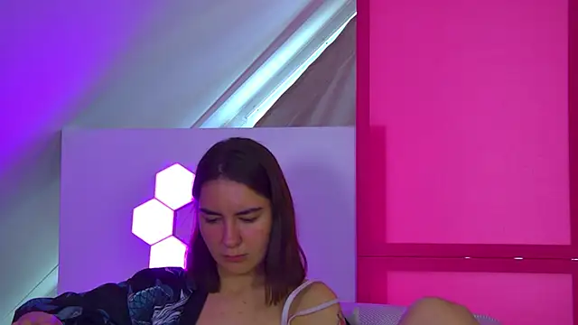 AlisaAlarie – Naživo XXX chat