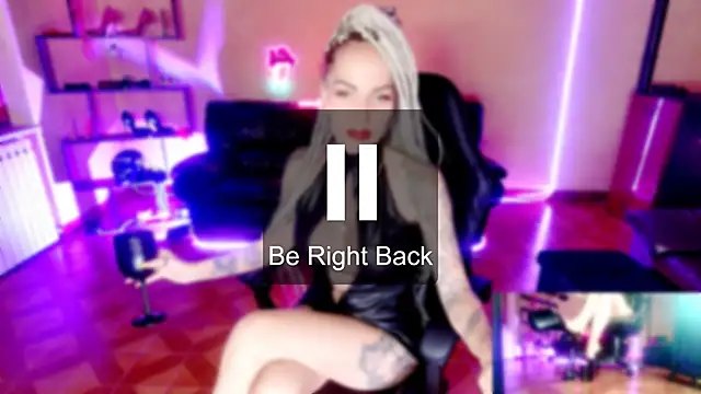 Monicamaxwell – Naživo XXX chat