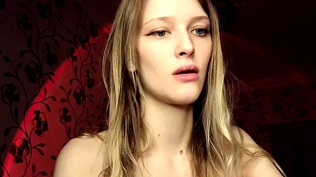 StarFrom_Hell Adlı Modelin Canlı XXX Sohbeti