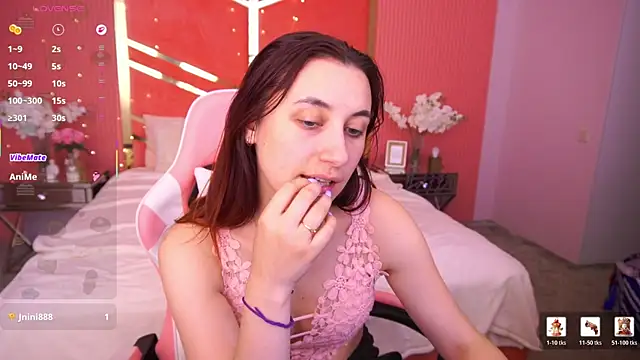 RoxieRay live XXX chat