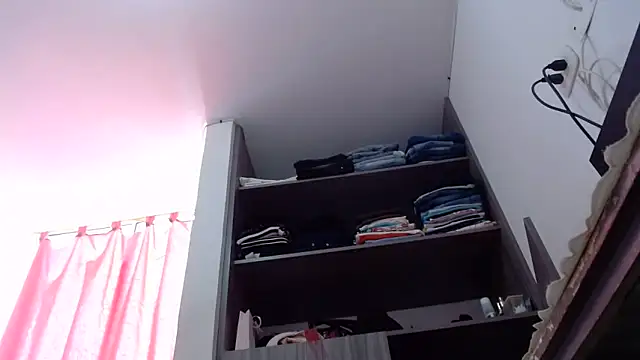 XXX chat uživo modela nicolle_milf1978