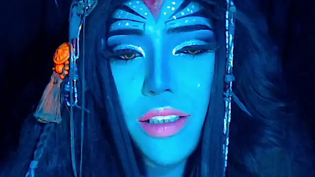 BLUE_AIVEE69 Adlı Modelin Canlı XXX Sohbeti
