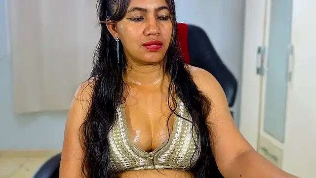 XXX chat uživo modela FannyXhot