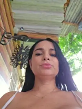 Chat +18 de CataleyaRusso ao vivo