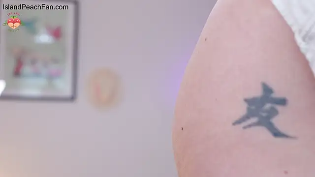 Island_Peach's Live XXX Chat