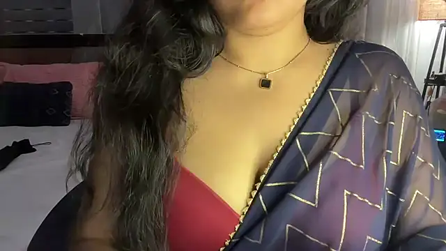 spicey_summin Live XXX chat