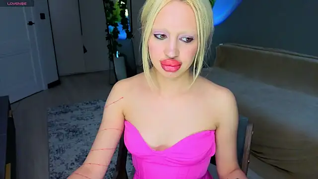 Luna_Beverly Chat XXX in diretta