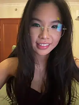 yy22111 Chat XXX in diretta